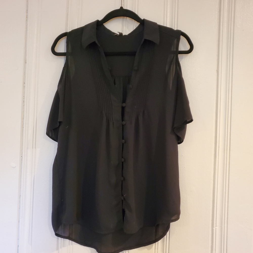 Express Portofino Cold Shoulder Tee Button Down